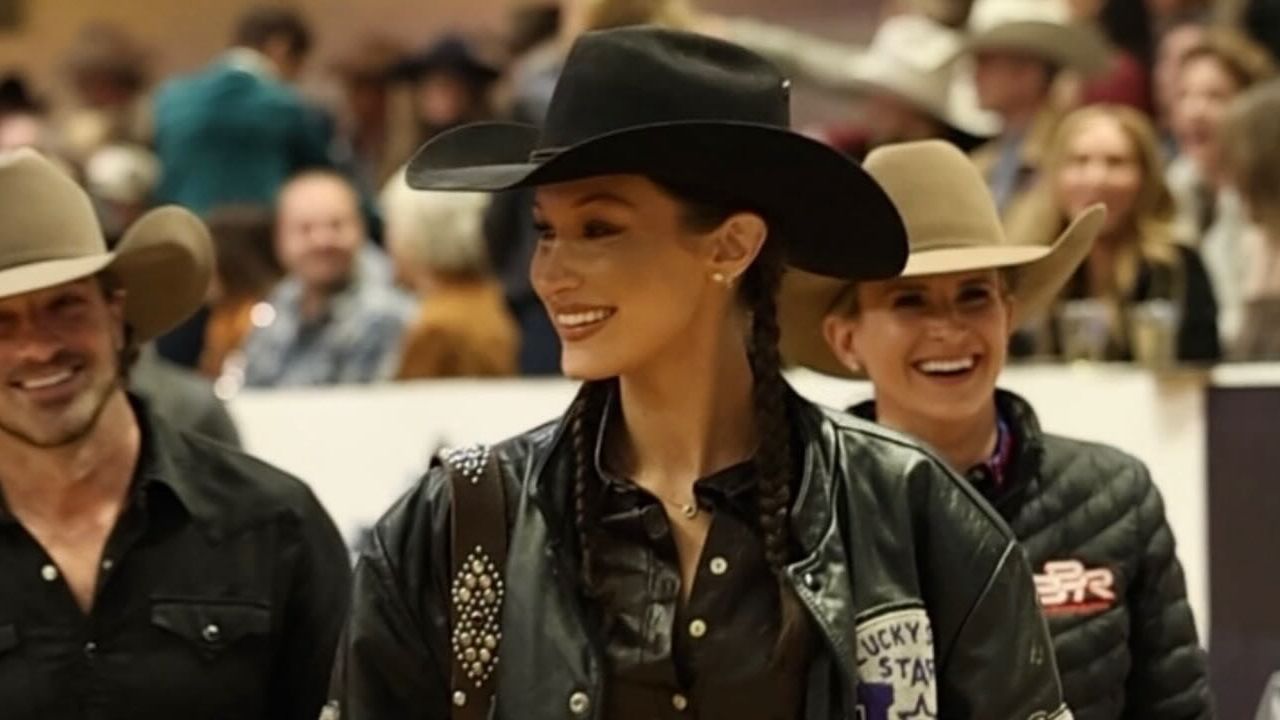 From Racetrack to Runway: How to Nail The Horse Girl Aesthetic