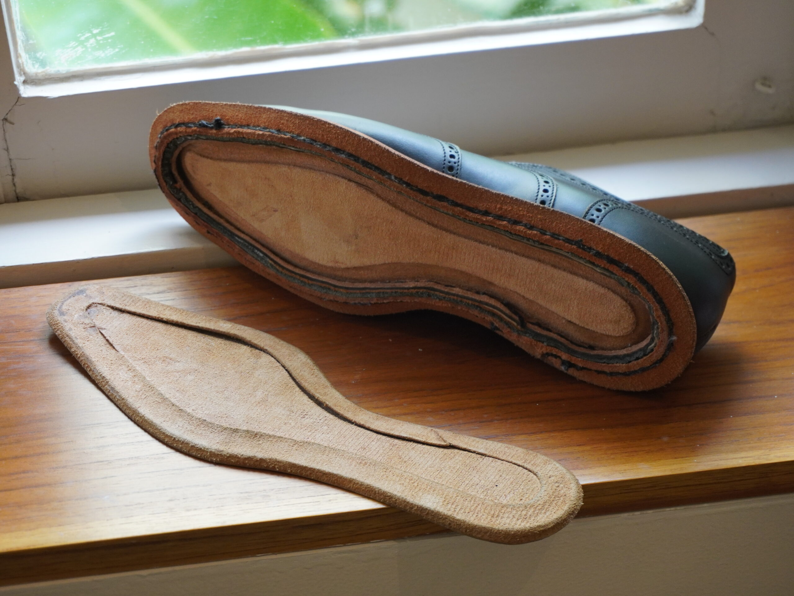 Bridlen Shoes – Leather Holdfast vs Canvas Rib