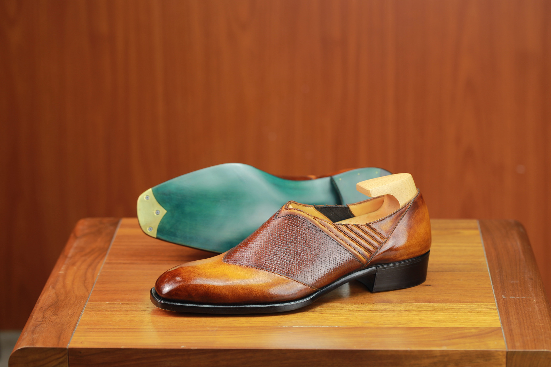 A Lazyman Shoe Like No Other – By Ichigo Ichie